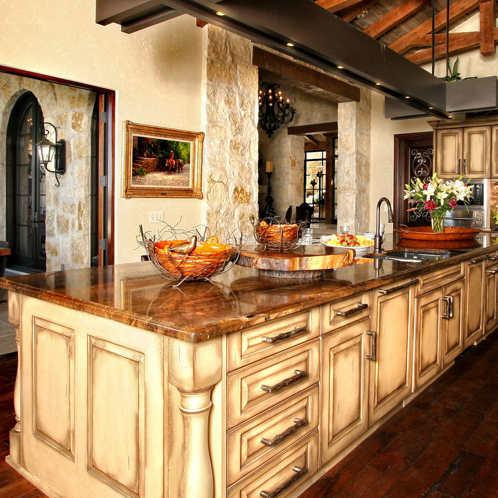 brown-granite-rustic-kitchen-optimized