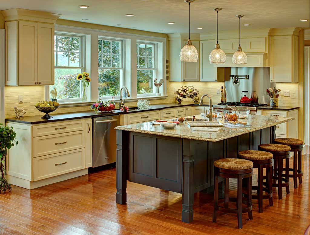 Matching Kitchen Countertops & Cabinets